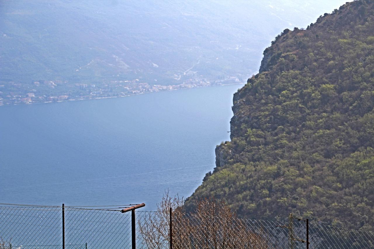 Willa Casa Del Borgo Pregasio Garden And View By Gardadomusmea Tremosine Zewnętrze zdjęcie