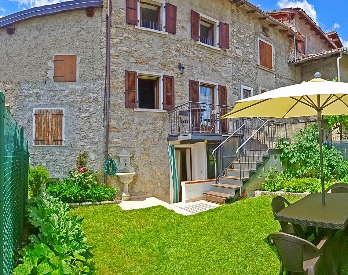 Willa Casa Del Borgo Pregasio Garden And View By Gardadomusmea Tremosine Zewnętrze zdjęcie